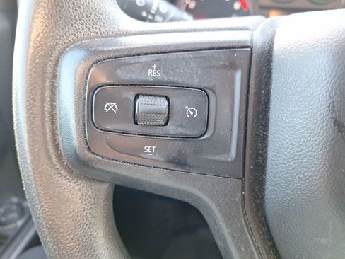 Used 2020 Chevrolet Silverado 1500 Custom w/ Custom Value Package image 21