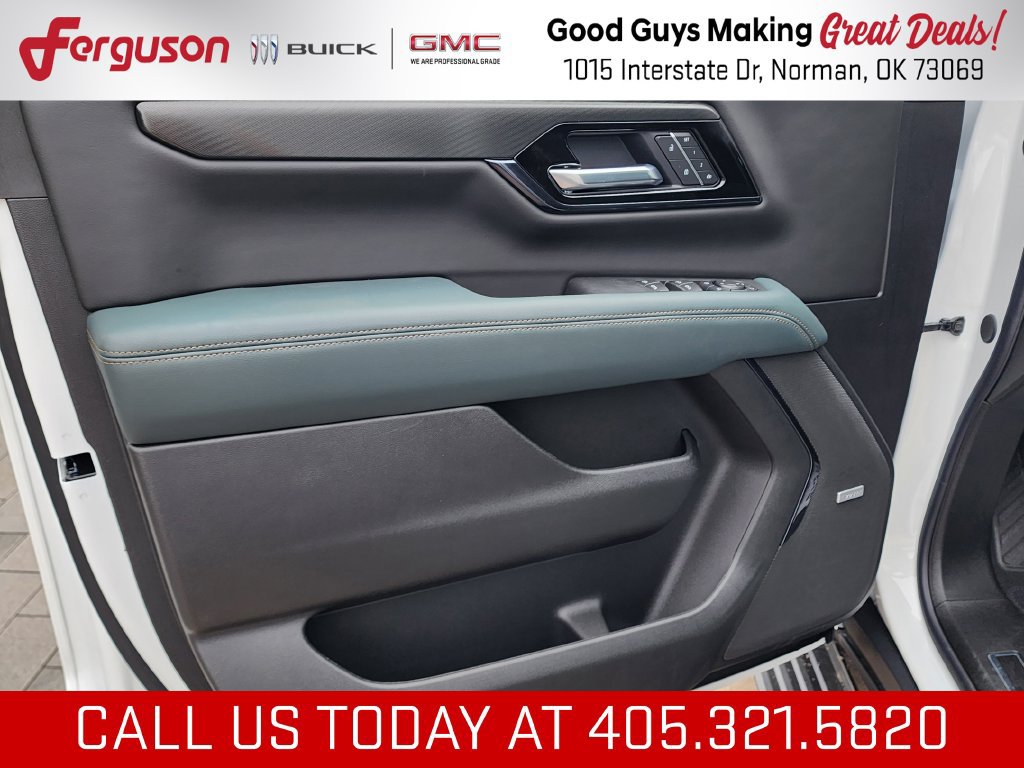 New 2026 GMC Yukon AT4 w/ AT4 Premium Plus Package AWD/4WD image 12