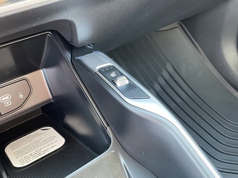 New 2026 Kia Sorento S w/ S Panoramic Sunroof Package image 17