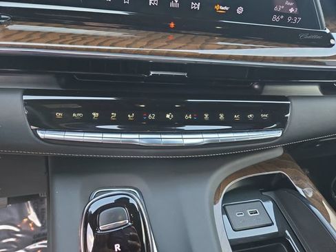 Used 2023 Cadillac Escalade Sport Platinum RWD image 27