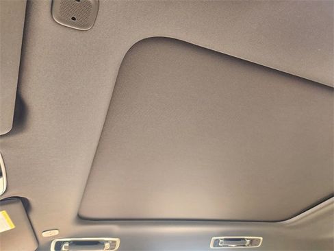 New 2026 Land Rover Range Rover SE image 18