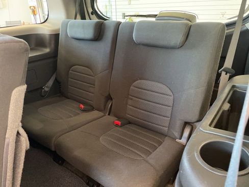 Used 2012 Nissan Pathfinder SV AWD/4WD image 13