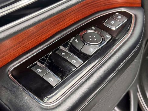 Used 2020 Lincoln Navigator L Reserve w/ Equipment Group 201A Reserve image 21