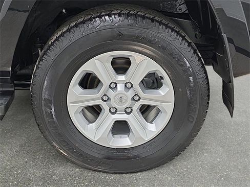 Certified 2024 Toyota 4Runner SR5 Premium image 29