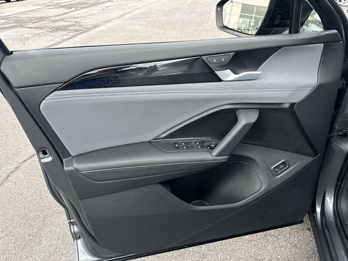 New 2026 Volkswagen Tiguan SE R-Line image 24