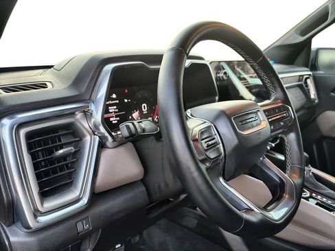 Certified 2025 GMC Canyon Denali AWD/4WD image 10