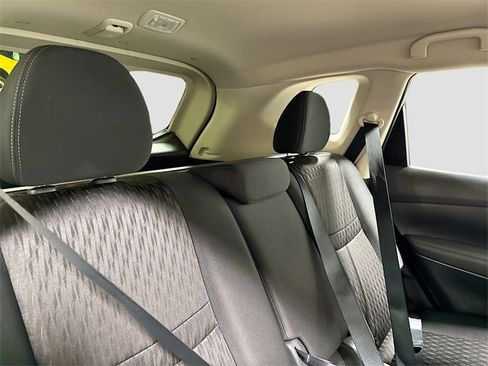 Used 2017 Nissan Rogue S image 26