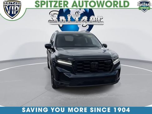 Used 2025 Honda Pilot Black Edition image 4