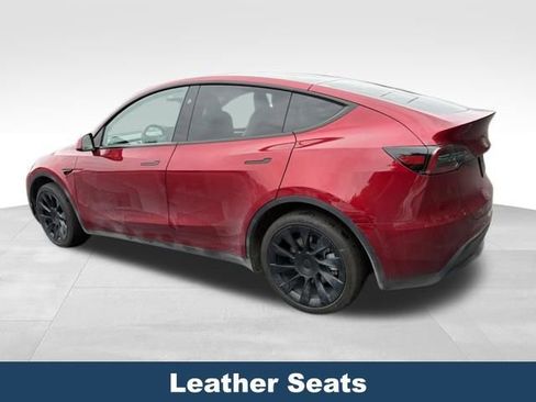 Used 2024 Tesla Model Y Long Range RWD image 5