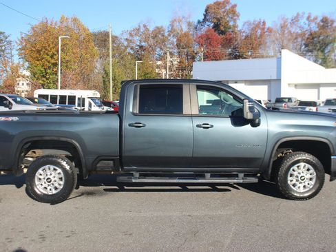 Used 2020 Chevrolet Silverado 2500 LT image 8