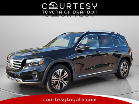Used 2024 Mercedes-Benz GLB 250 w/ Driver Assistance Package image 1