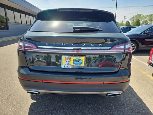 Used 2023 Lincoln Nautilus Reserve AWD/4WD image 3