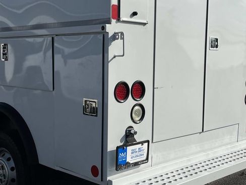 Used 2022 RAM ProMaster 3500 w/ Convenience Group FWD image 11