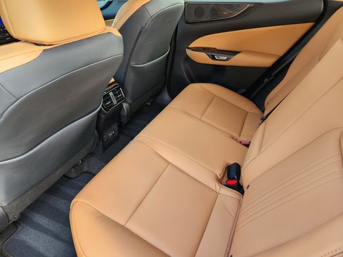 Used 2024 Lexus NX 250 250 Premium image 38