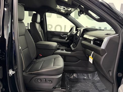 New 2026 GMC Yukon Elevation w/ LPO, Floor Liner Package AWD/4WD image 14