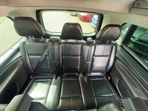 Used 2016 Mercedes-Benz Metris Passenger image 47
