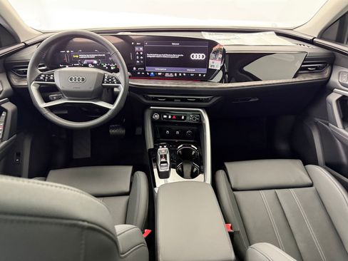 New 2025 Audi Q5 Premium Plus image 17