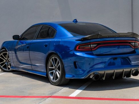 Used 2022 Dodge Charger R/T w/ Plus Group RWD image 14
