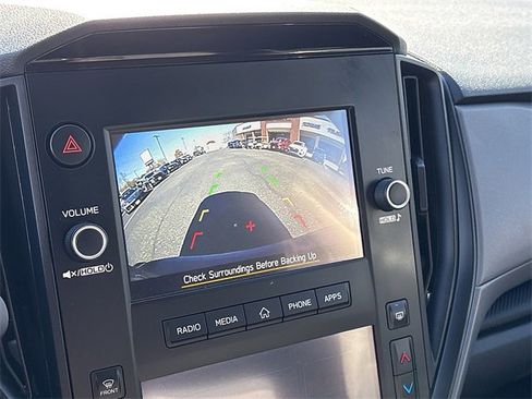 Used 2024 Subaru Crosstrek 2.0i image 17