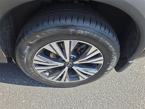 Certified 2023 Nissan Rogue SV image 31