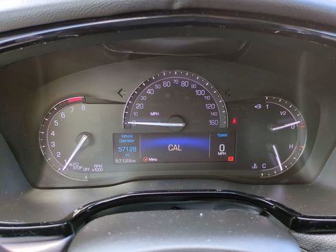 Used 2018 Cadillac XT5 Luxury w/ Driver Awareness Package image 27