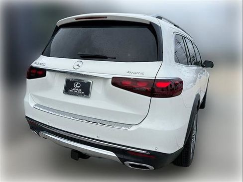 Used 2025 Mercedes-Benz GLS 450 4MATIC image 9