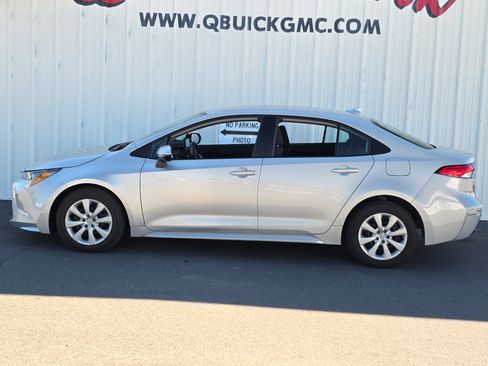 Used 2024 Toyota Corolla LE image 4