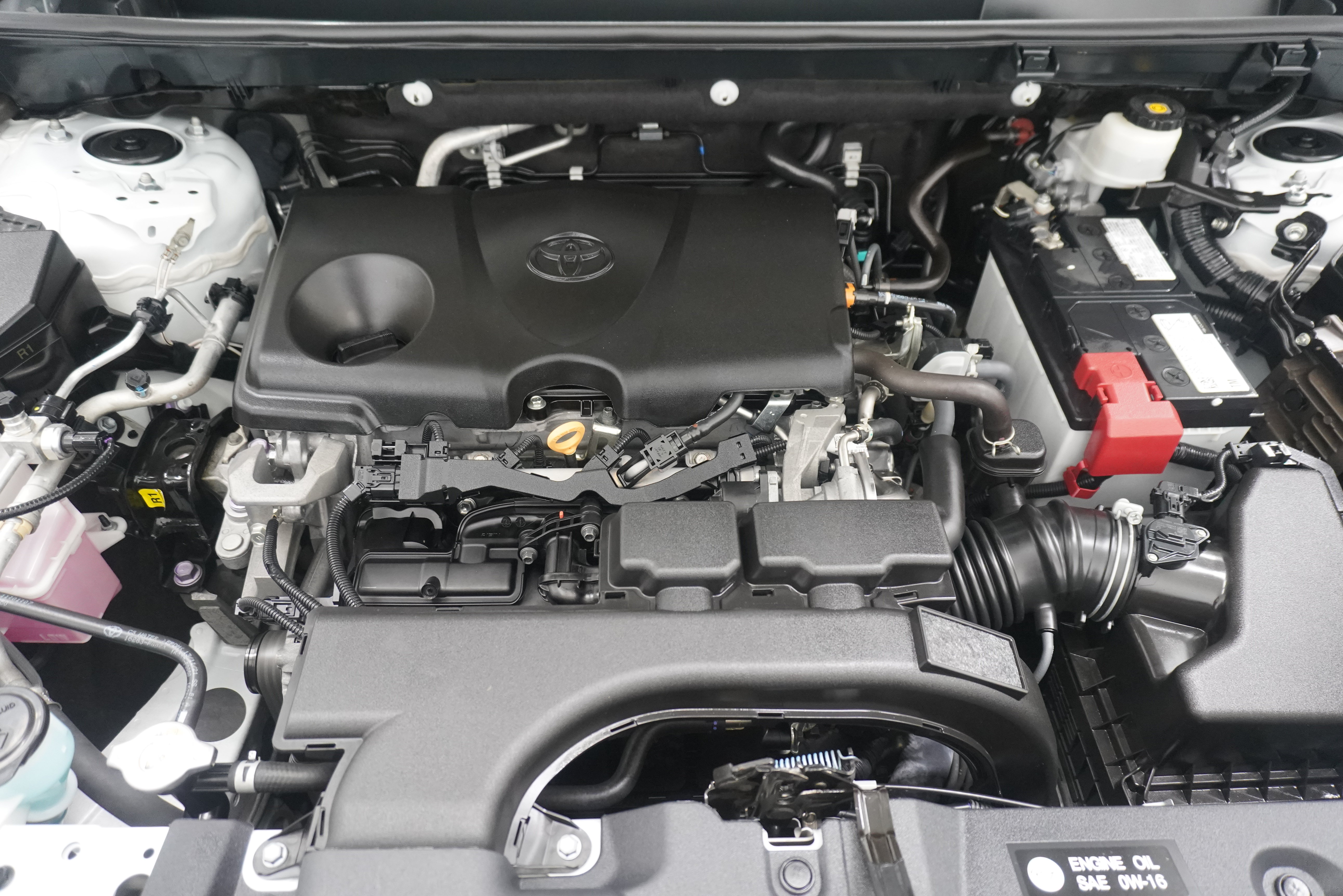 Used 2021 Toyota RAV4 XLE Premium FWD image 31