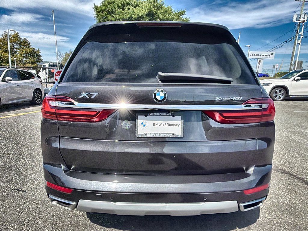 Used 2022 BMW X7 xDrive40i w/ Premium Package AWD/4WD image 13
