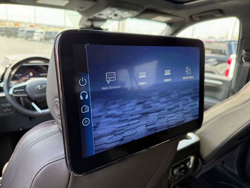 New 2026 Chevrolet Suburban RST w/ Advanced Technology Package AWD/4WD image 19