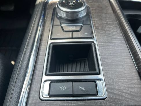 Used 2018 Ford Expedition Max Limited w/ Equipment Group 302A RWD image 28