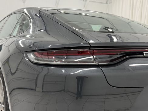 Certified 2023 Porsche Panamera 4 image 18