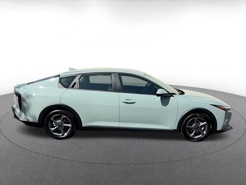 Used 2026 Kia K4 FWD image 16