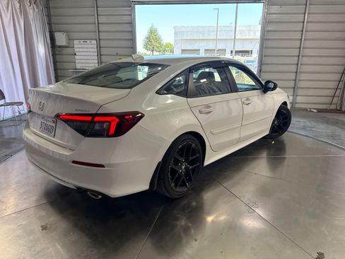 Used 2025 Honda Civic Sport image 5