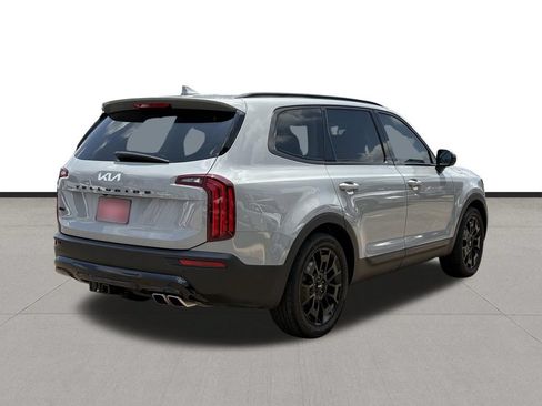 Used 2022 Kia Telluride EX w/ EX Premium Package AWD/4WD image 5