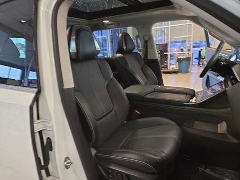 Used 2025 INFINITI QX80 Sensory AWD/4WD image 25