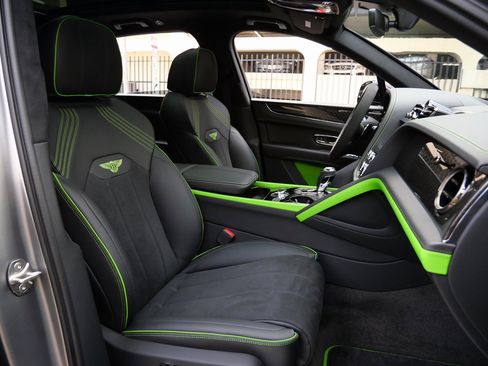 New 2025 Bentley Bentayga image 28