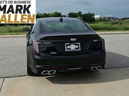 Used 2025 Cadillac CT5 V RWD image 7