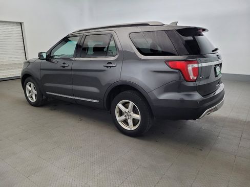 Used 2016 Ford Explorer XLT w/ Equipment Group 202A AWD/4WD image 3