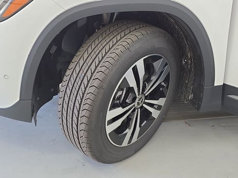 New 2026 Mercedes-Benz GLA 250 image 32