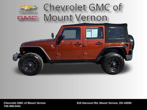 Used 2014 Jeep Wrangler Unlimited Sport image 2