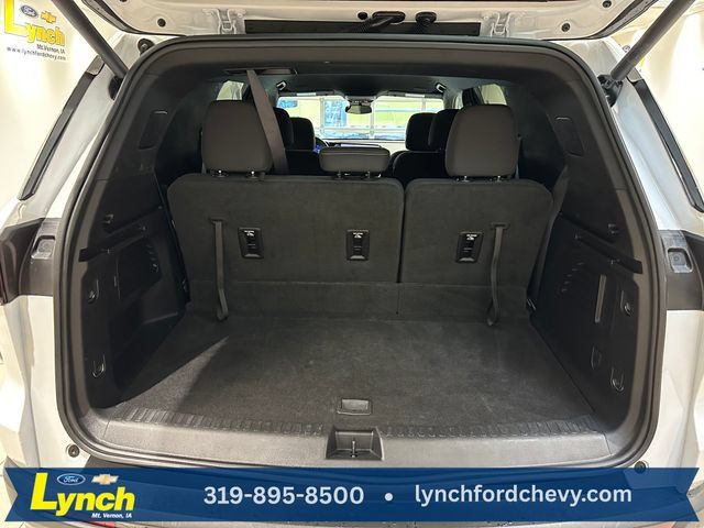 Used 2025 Chevrolet Traverse LT AWD/4WD image 20