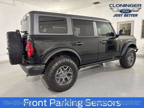 New 2025 Ford Bronco Badlands image 14