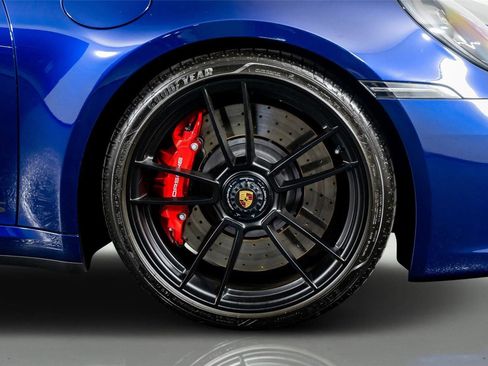 Used 2024 Porsche 911 Carrera GTS w/ Premium Package RWD image 7
