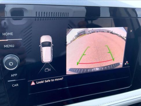 Used 2025 Volkswagen Taos S image 27