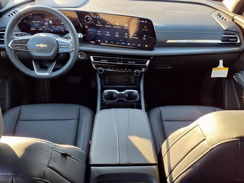 New 2026 Chevrolet Traverse LT w/ Driver Confidence Package image 9