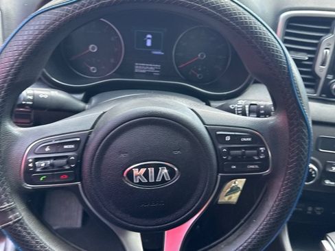 Used 2018 Kia Sportage LX FWD image 14
