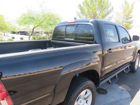 Used 2014 Toyota Tacoma PreRunner w/ TRD Sport Package RWD image 10