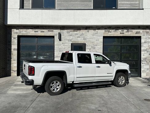 Used 2018 GMC Sierra 1500 SLT AWD/4WD image 3