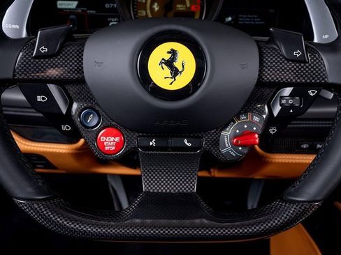 Used 2023 Ferrari F8 Tributo image 33